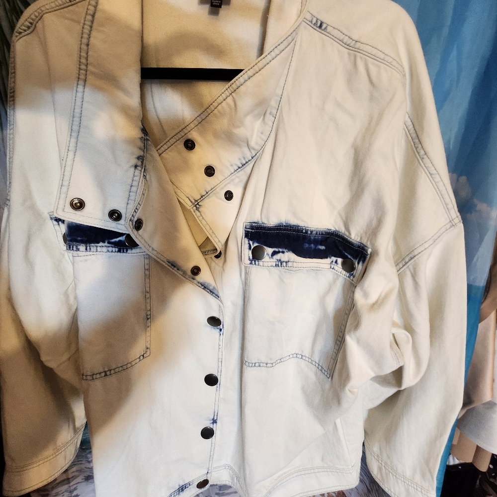 CAbi Drew Jacket; Size Large Style 5853 - Picture 9 of 12